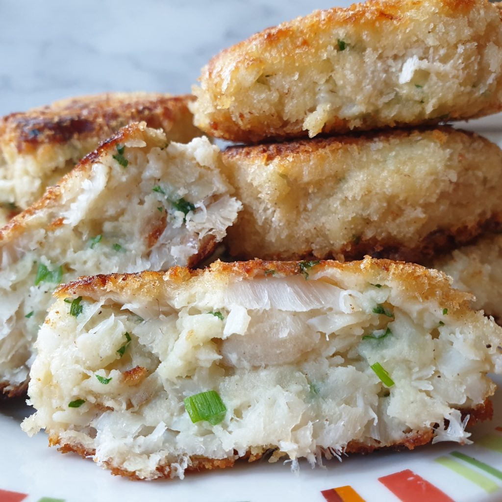 Easy homemade fish cakes with a crispy coating Foodle Club