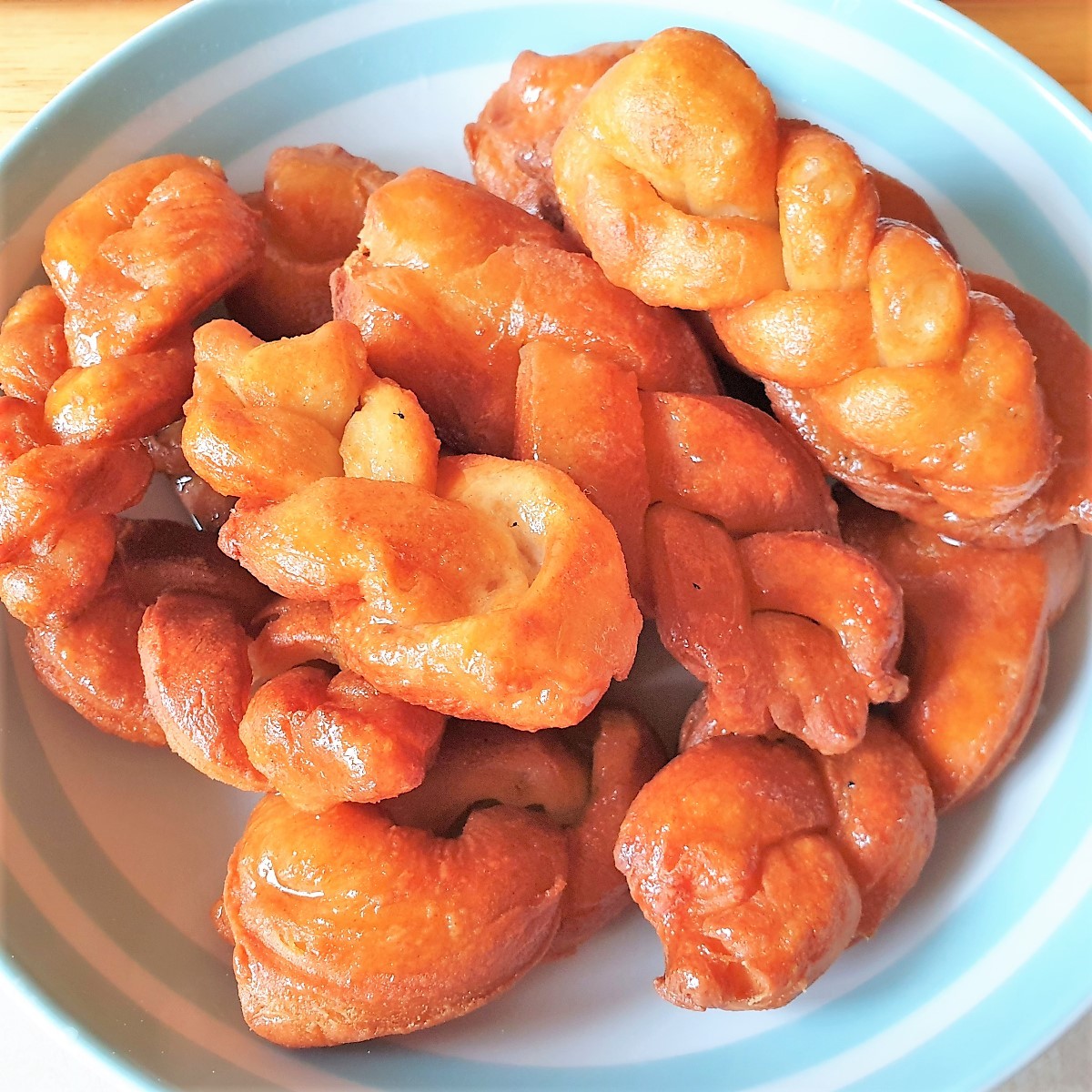 A dish of koeksisters.