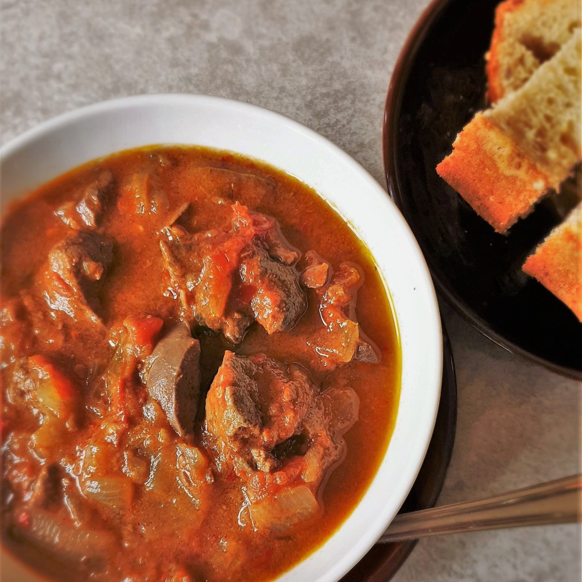 Peri Peri Chicken Livers served with crusty bread Foodle Club