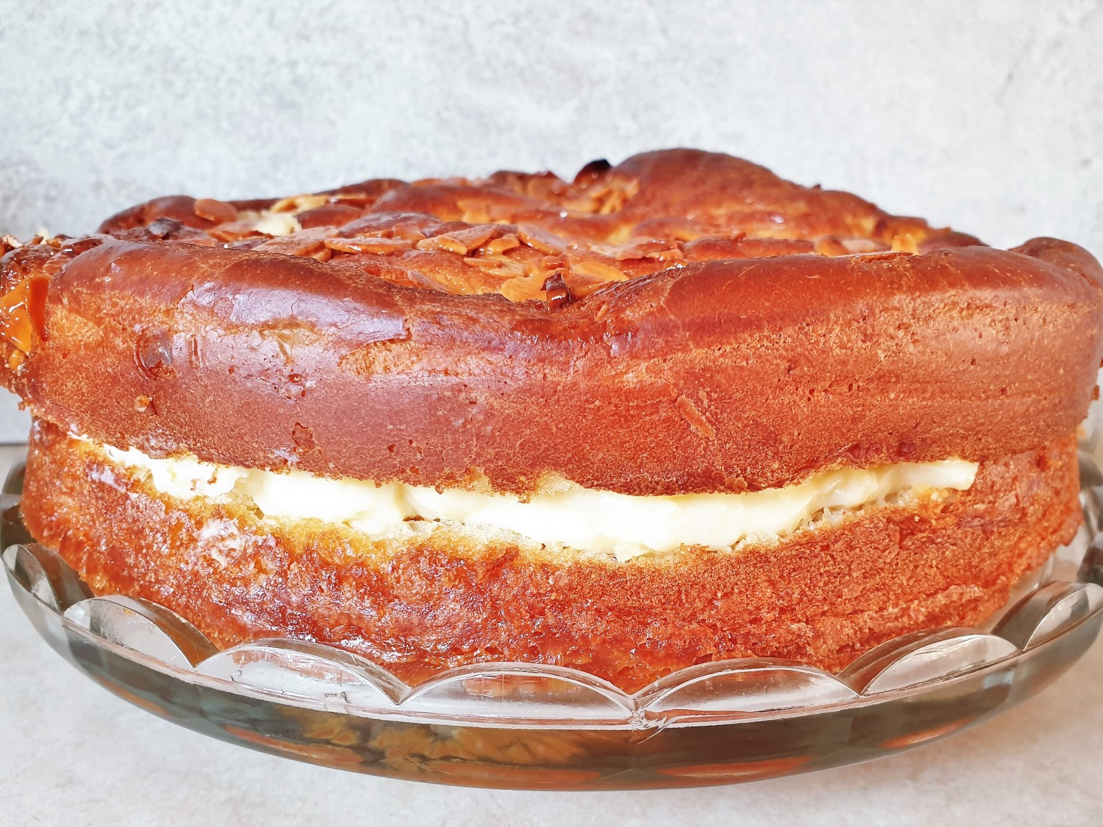 Side on view of the bee sting cake, showing the rise.