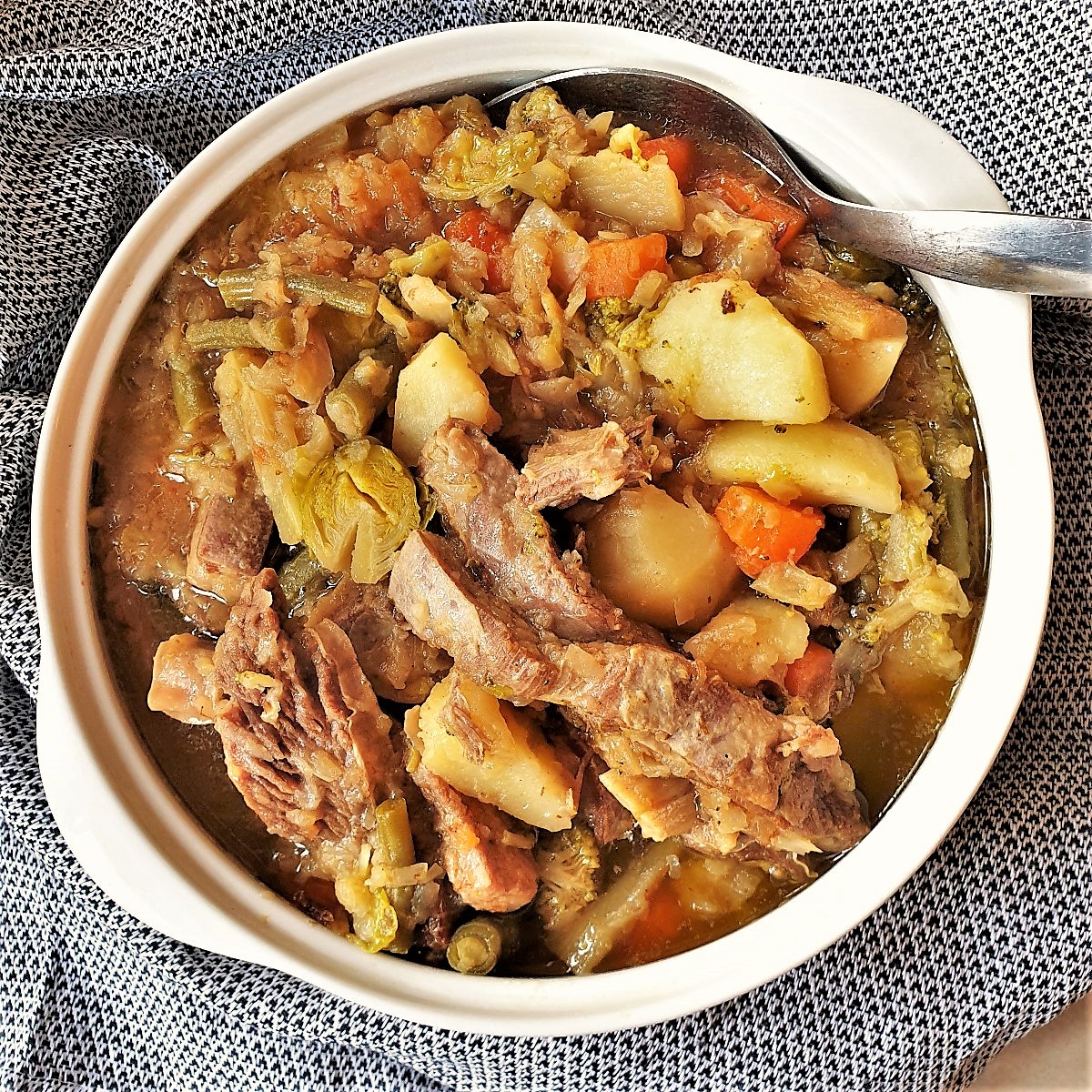 A bowl of lamb stew.