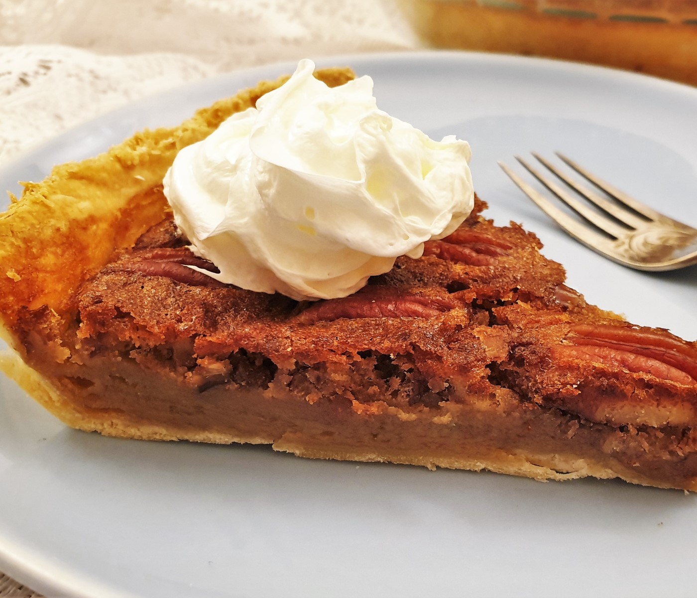 Easy pecan nut pie (no corn syrup) - Foodle Club