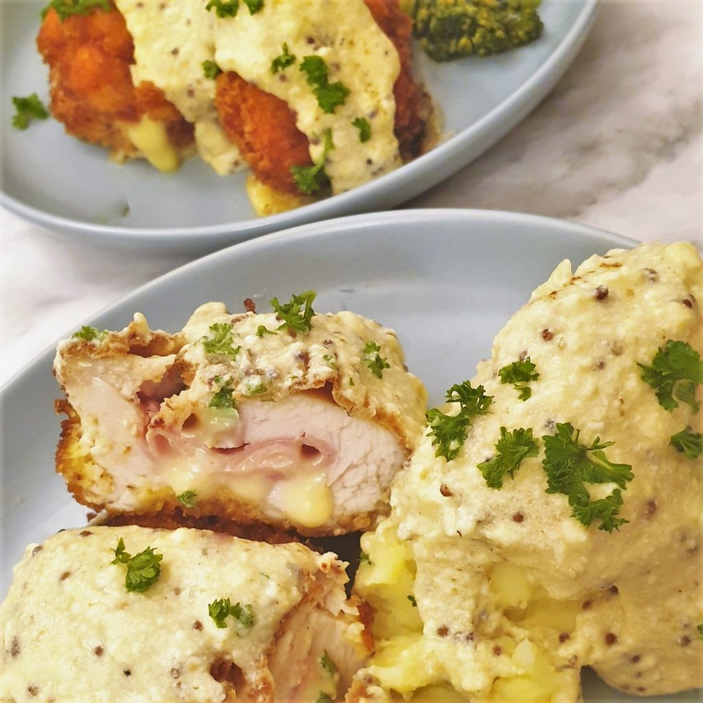 Easy chicken cordon bleu with honey mustard sauce - Foodle Club