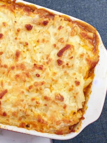 A dish of macaroni and cheese lasagne.