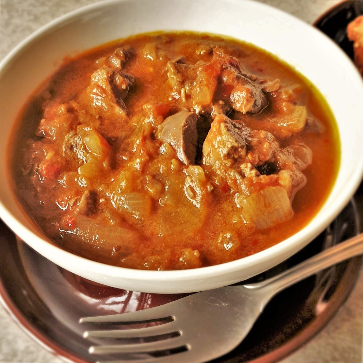 A bowl of peri peri chicken livers.