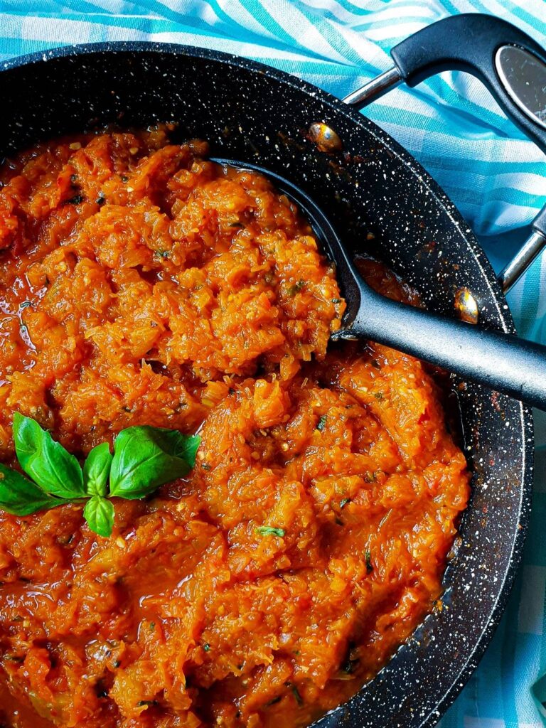 Closeup of arrabbiata sauce with marrow.