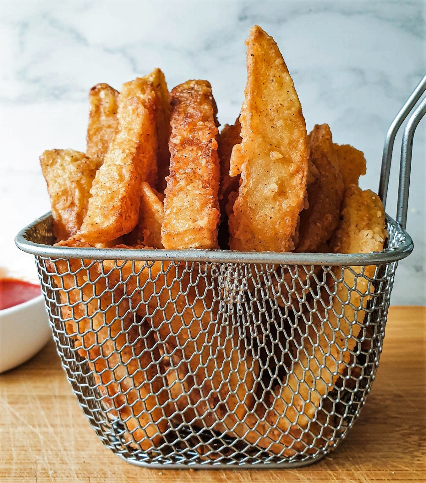 Crispy French fries with a spicy coating Foodle Club