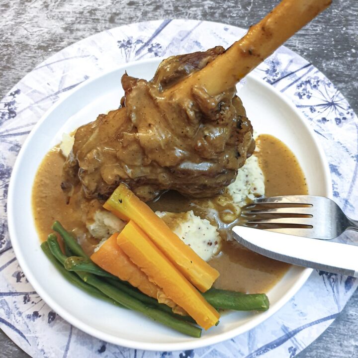 Lamb Shanks with minted gravy Foodle Club