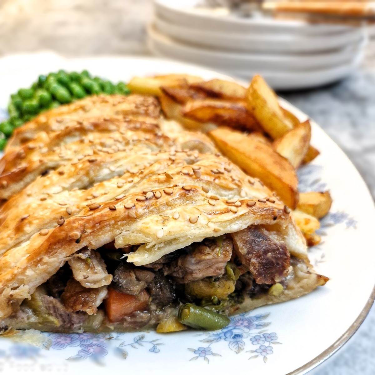 Leftover chicken and ham pie with mushrooms - Foodle Club