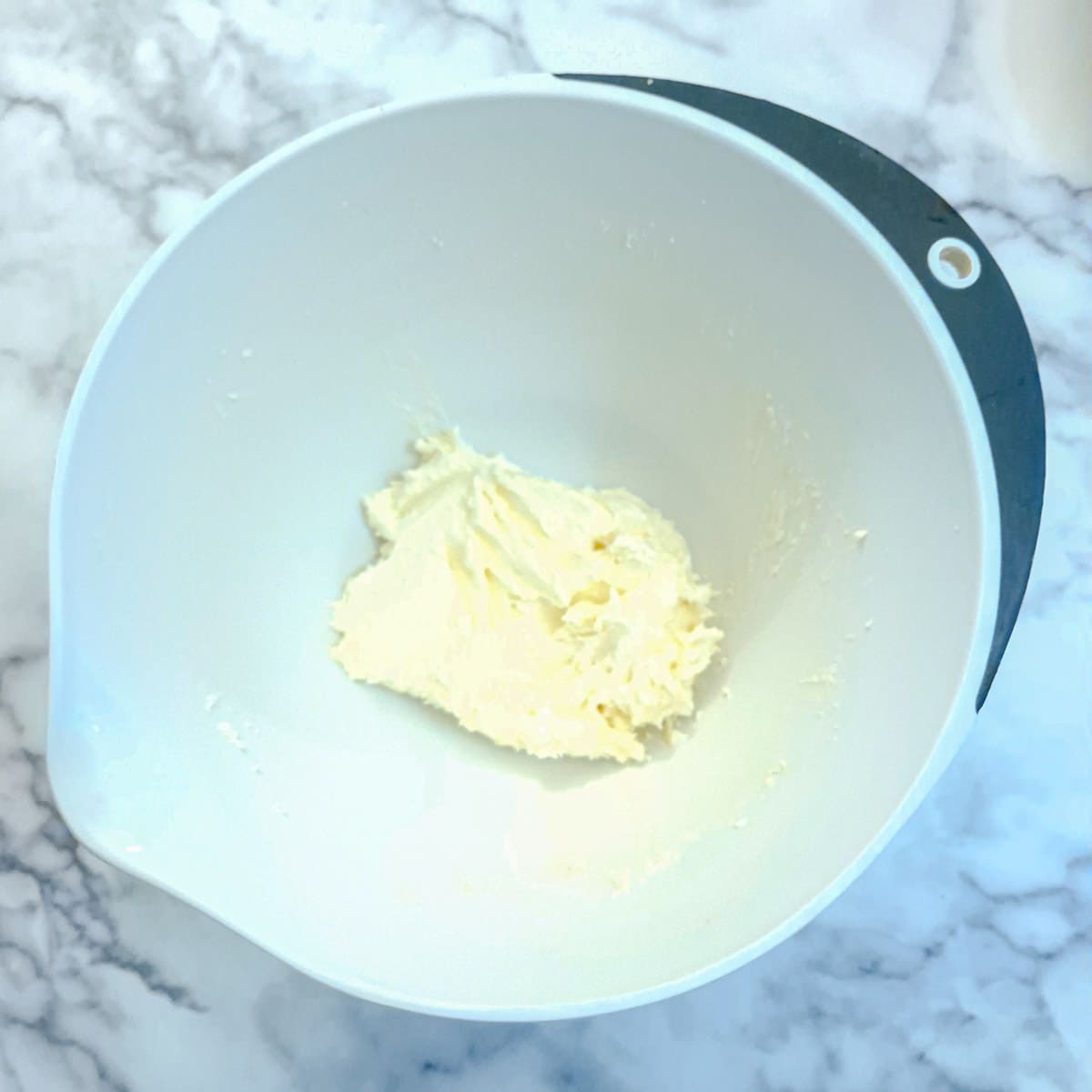 Butter, sugar and egg creamed together.