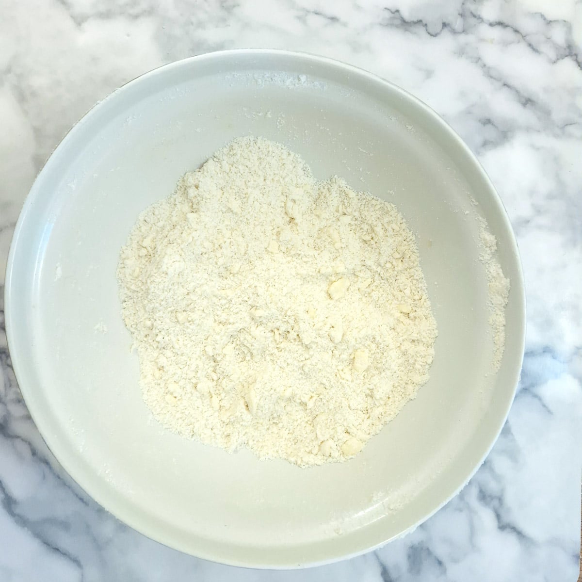 Flour and butter rubbed together to form 'breadcrumbs'.