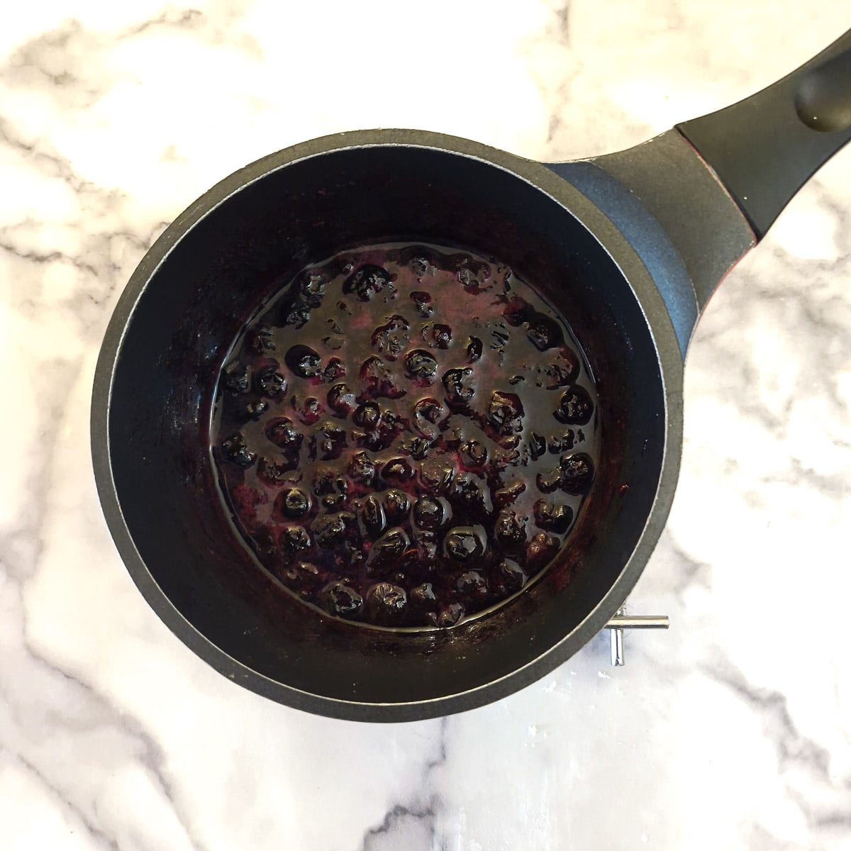 Step 8 - simmer for 5 to 7 minutes until starting to thicken.
