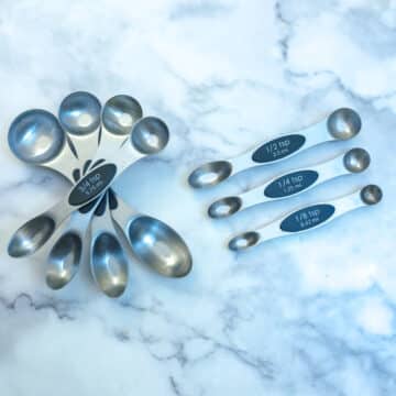 Convert grams to cups (for flour, sugar, butter and more) - Foodle Club